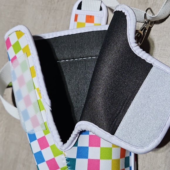 Colorful Checkered Crossbody/Shoulder Bottle Sleeve With Zippered Compartments - Picture 2 of 4